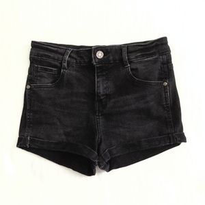 3/$20💕MANGO high waisted denim shorts